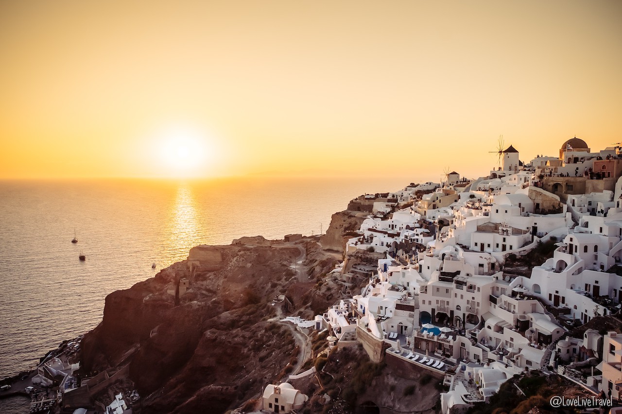 Cyclades - LoveLiveTravel